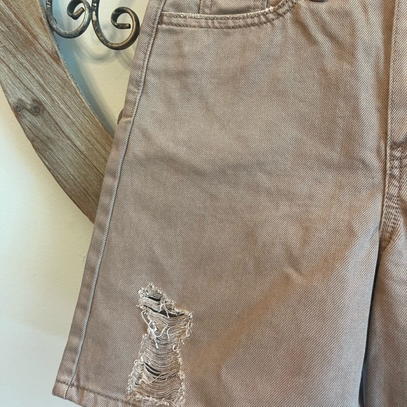 NWT Wild Fable Distressed Jean Shorts - Picture 3 of 8